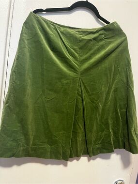 Brooks Brothers Green Velvet Midi Skirt with Center Pleat